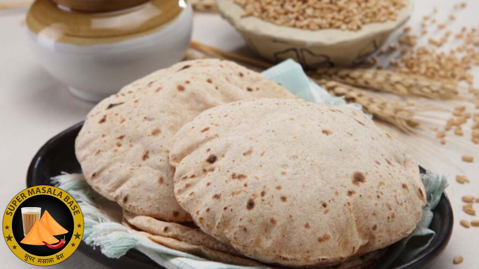 chakki atta roti fulka puchka common indian flatbreads using mill flour puffed in plate